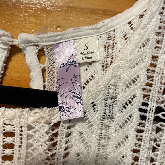 Alya top - Picture 6 of 7